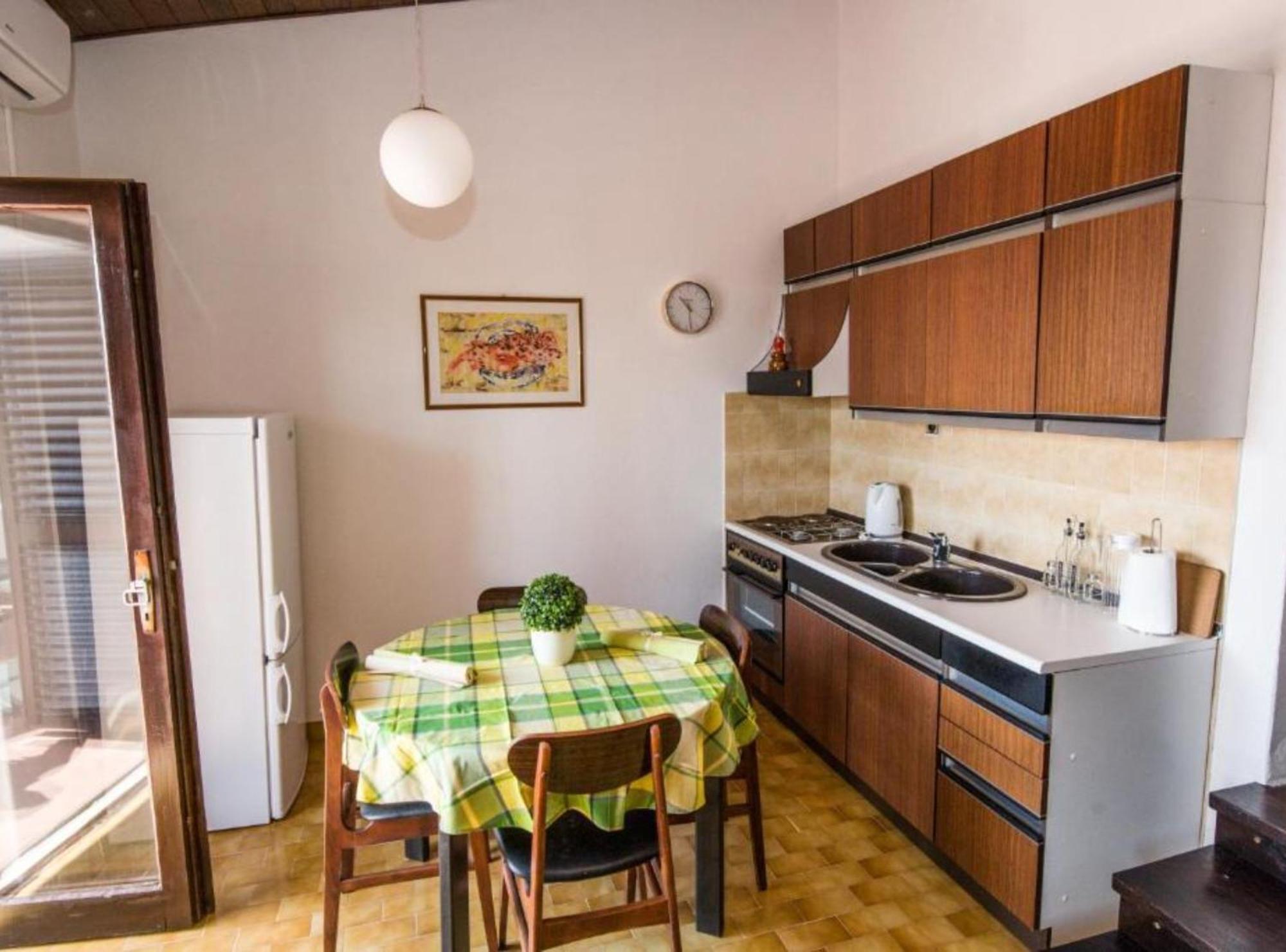 Apartment Darmy โตรกีร์ ภายนอก รูปภาพ