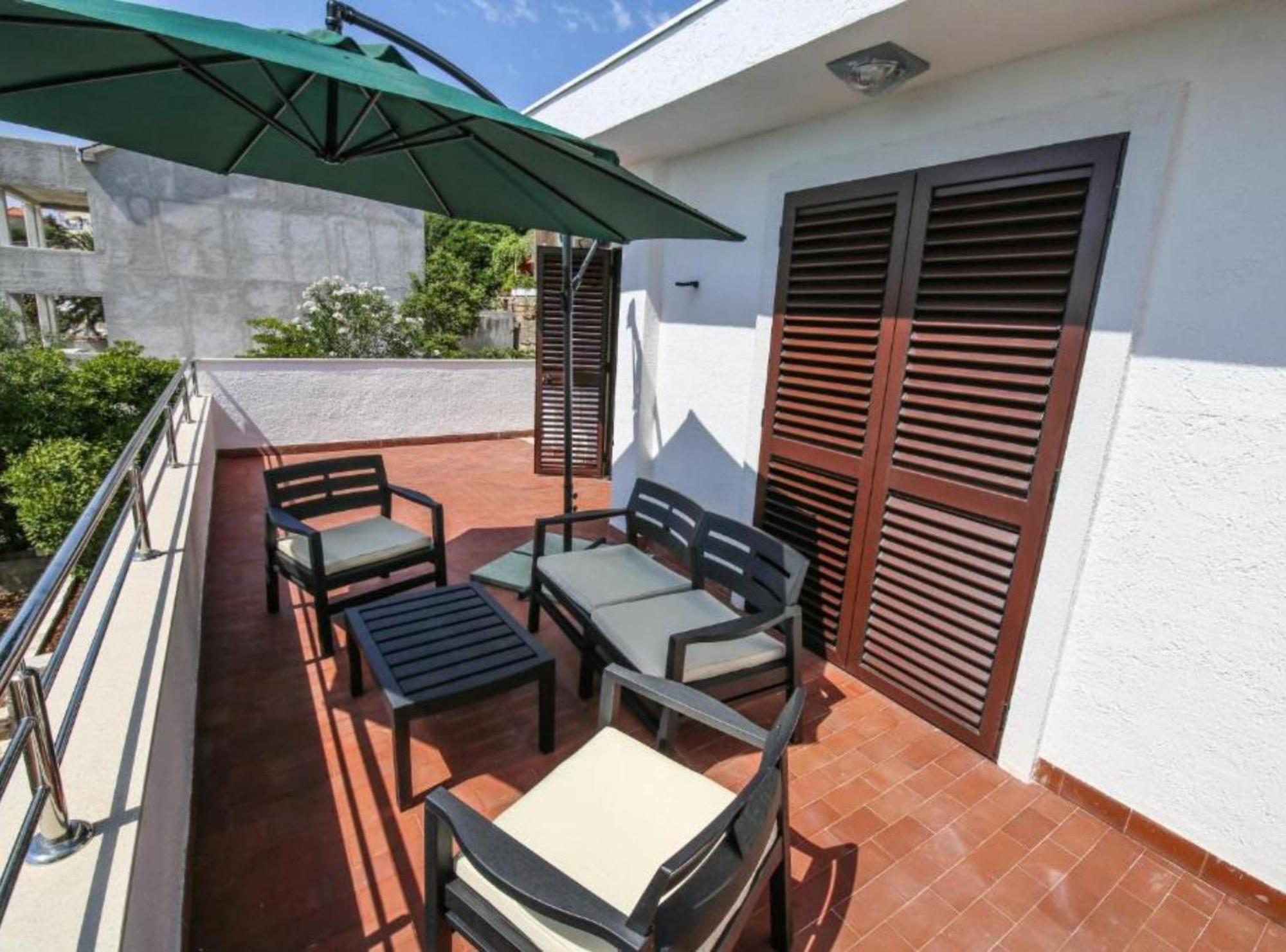 Apartment Darmy โตรกีร์ ภายนอก รูปภาพ