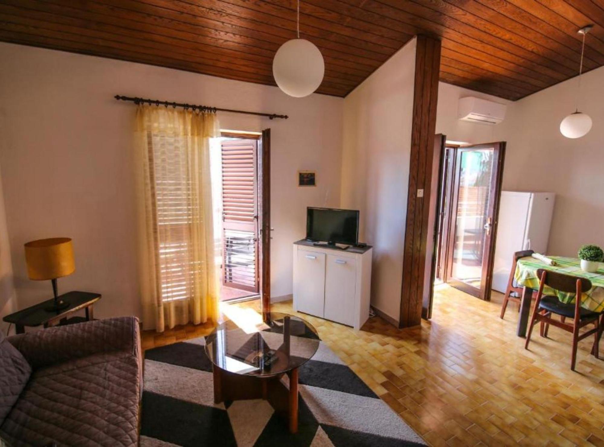 Apartment Darmy โตรกีร์ ภายนอก รูปภาพ